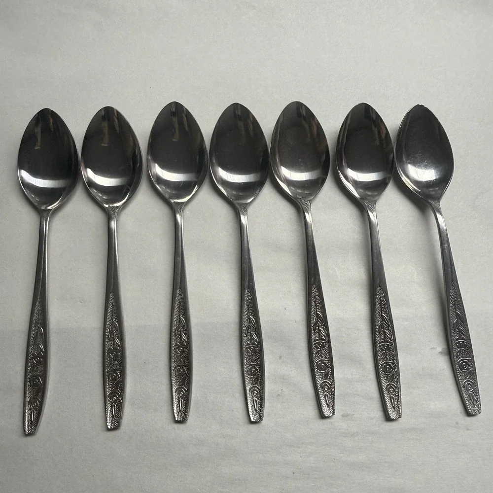 7 Vintage Customcraft CUS1 Dinner Place Spoons Roses Stainless Steel Flatware **